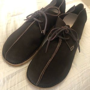 Caden Center Seam NUBUCK Dark Brown